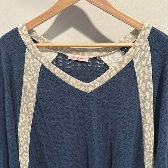 Ces Femme Medium Navy Blue Animal Print Open Knit Dolman Sweater Top - Picture 4 of 11